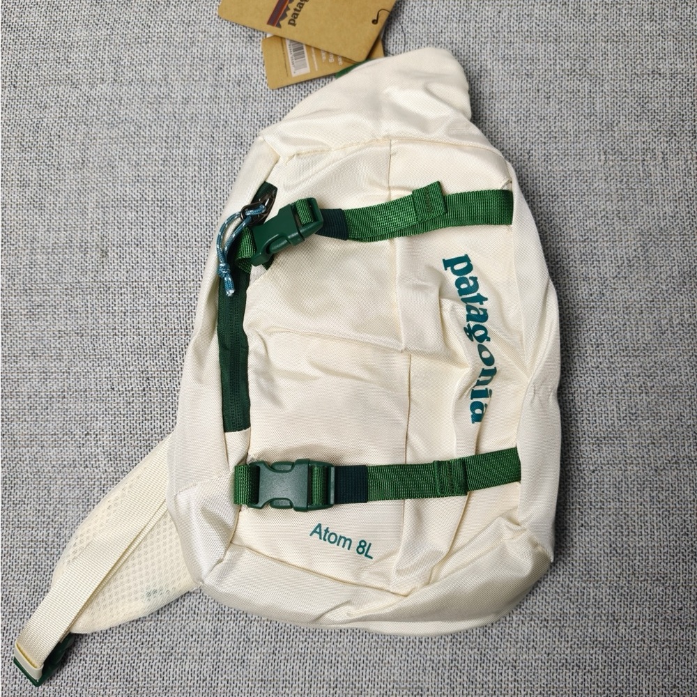 Patagonia Cream and Green Atom 8L Sling Pack